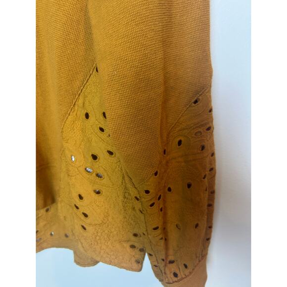 Pilcro Anthropologie Yellow Golden Blouse with Cut-outs Lace Size Medium M - Picture 7 of 7